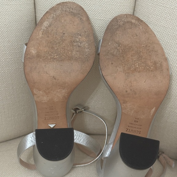 Schutz block heel sandals in metallic silver - Picture 5 of 7